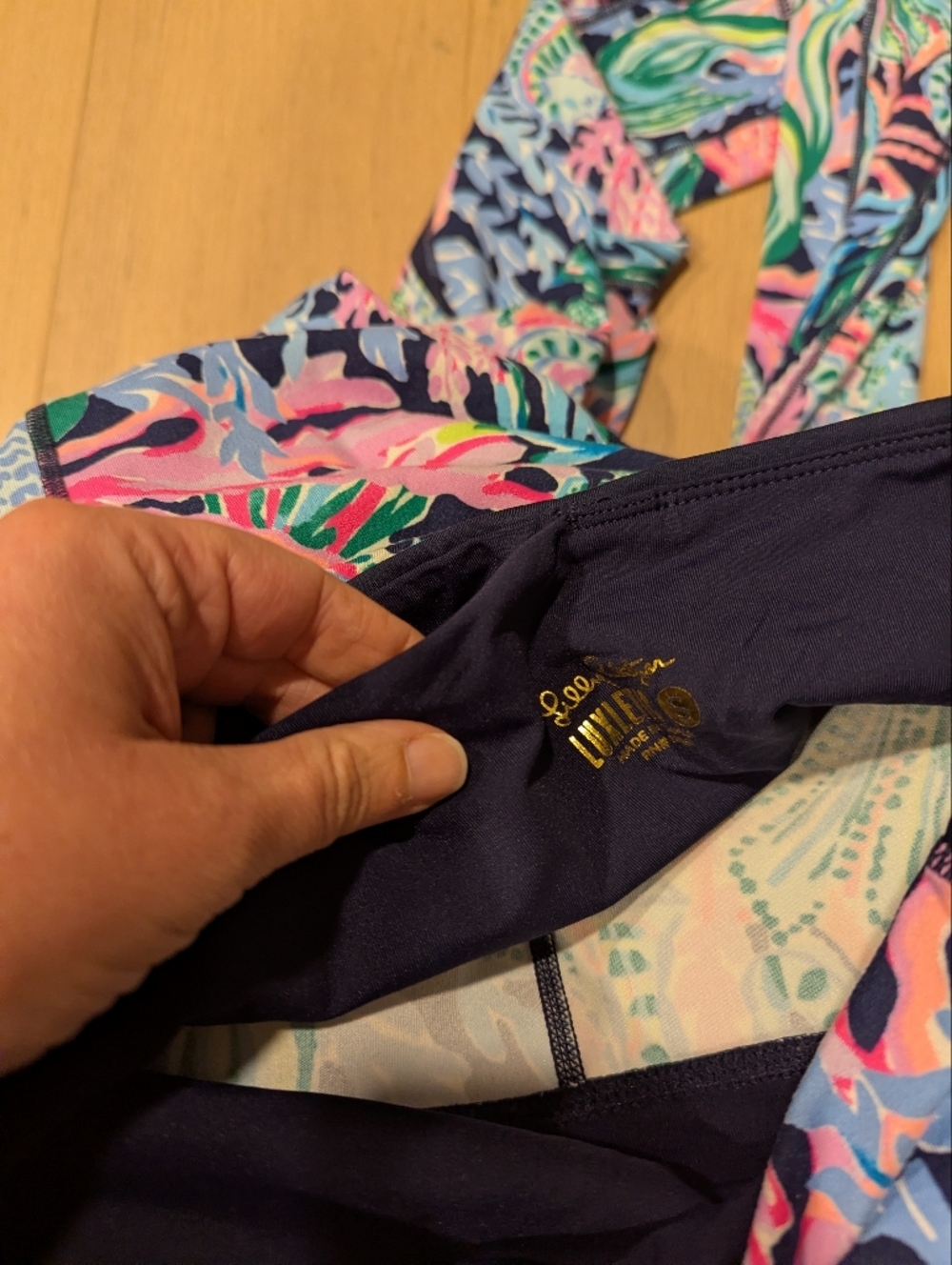 Lilly Pulitzer Multicolor Tropical Print Leggings - Picture 5 of 7